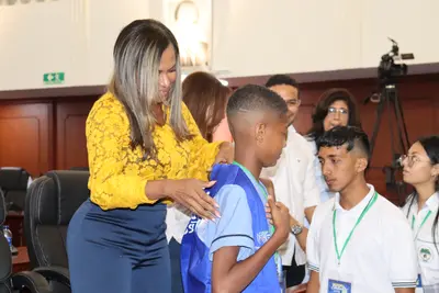 Se posesionaron los CONTRALORES (AS) ESTUDIANTILES de los municipios No certificados del Valle del Cauca.