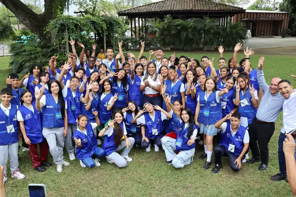 M&aacute;s de 75 j&oacute;venes participaron en la III Cumbre de Contralores Estudiantiles del Valle: un &eacute;xito de liderazgo y control social
