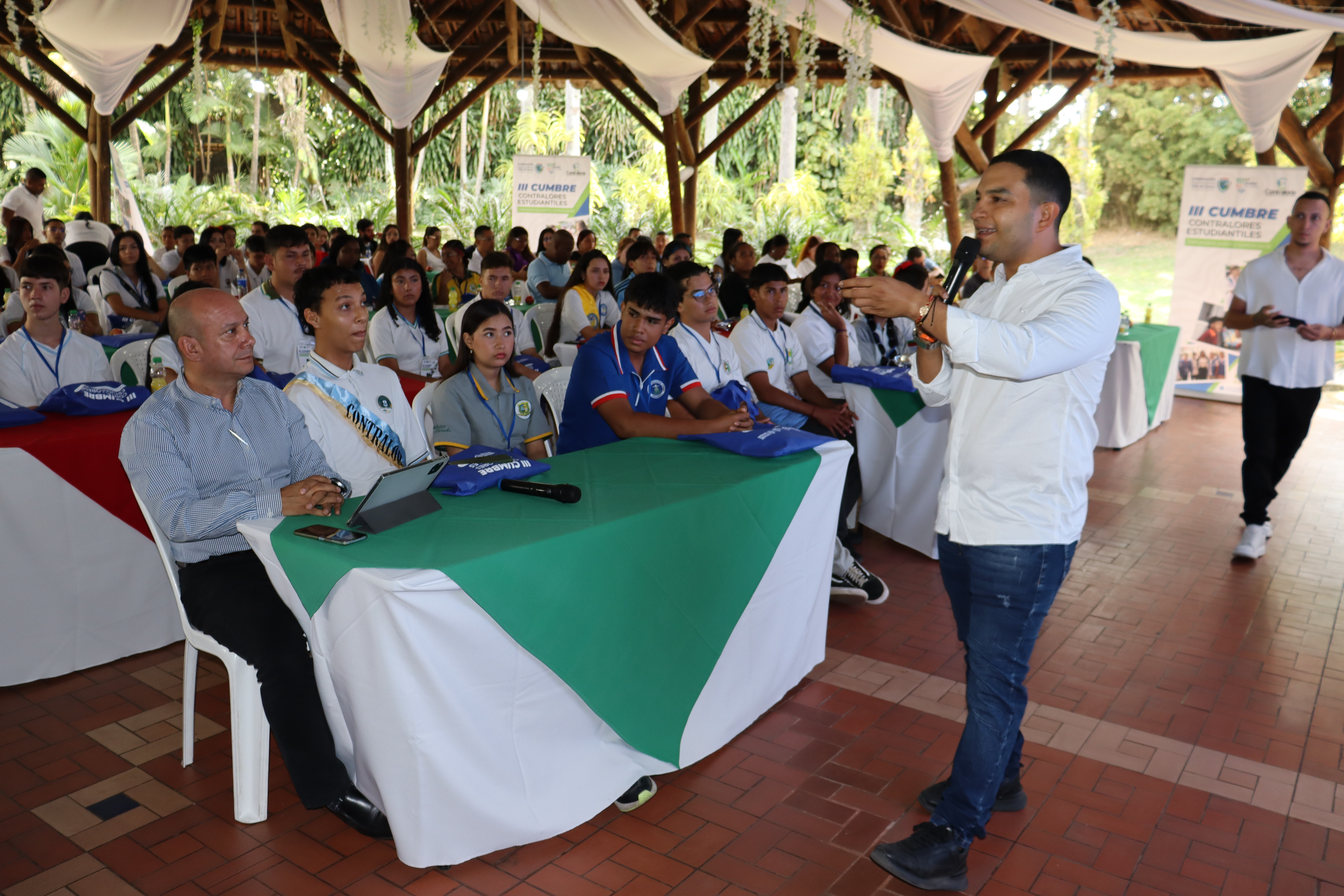 Foto 7 III Cumbre de Contralores Estudiantiles